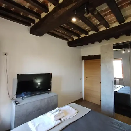 Dimora Storica Del 1553 Nella Valle Del Niccone Apartamento *