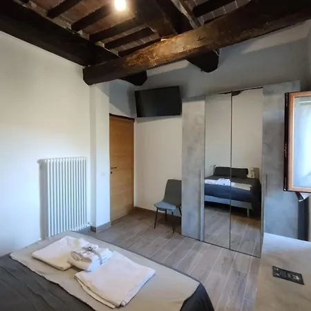 Dimora Storica Del 1553 Nella Valle Del Niccone Apartamento